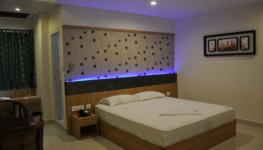 Hotel Athidi Grand Visakhapatnam Quarto foto